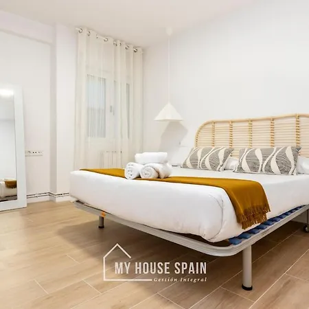 Myhousespain - Piso Reformado Con Patio Privado *